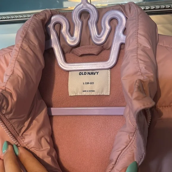 Girls Old Navy Blush Pink Puffer Vest - Picture 2 of 3